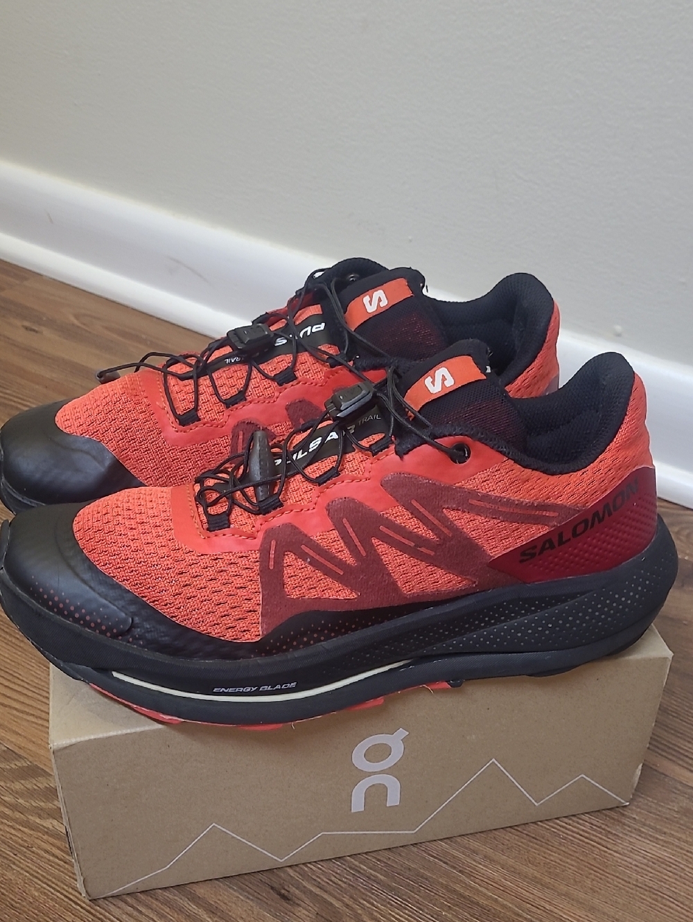 Salomon Men's Orange and Black Trail Running Shoes